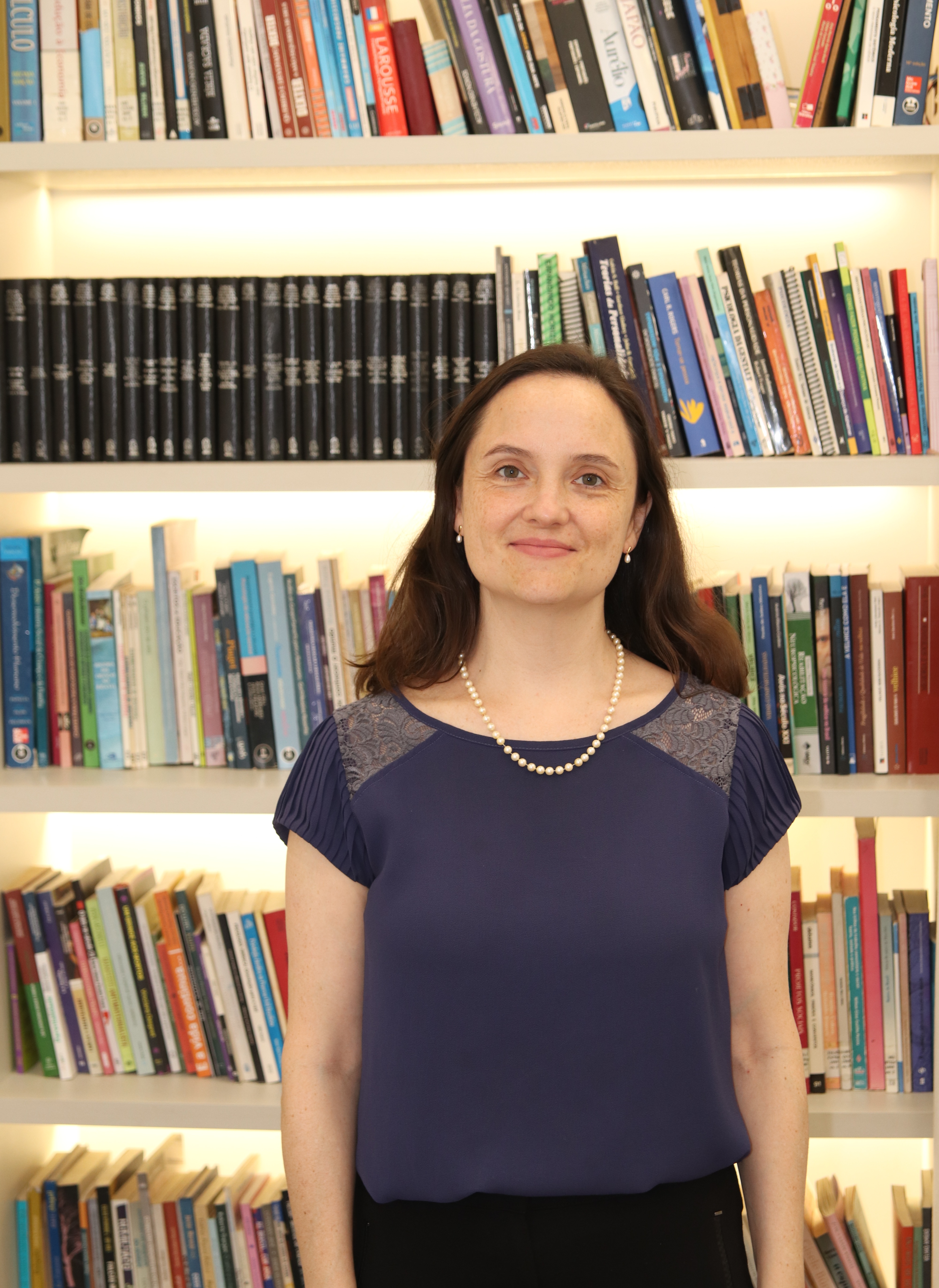 Roberta Barros — Psicóloga e Professora